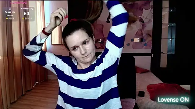 AriaGray online show from March 2026 12:58:01 PM