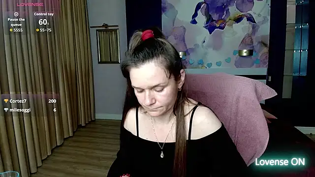 AriaGray online show from March 2026 07:53:02 PM