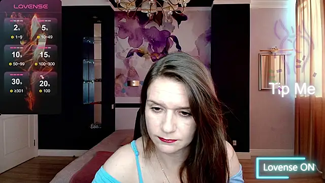 AriaGray online show from September 2025 01:33:01 PM