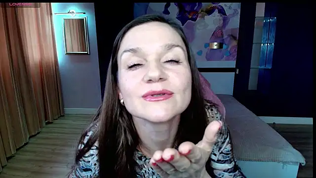 AriaGray online show from July 2026 08:10:01 AM