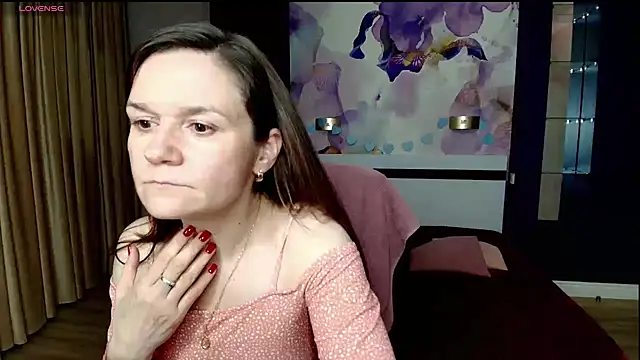 AriaGray online show from April 2026 12:15:01 AM