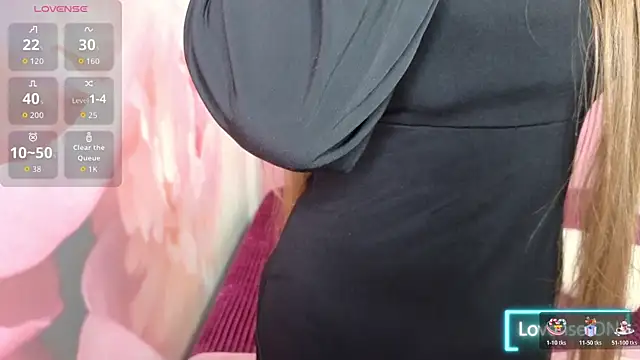 Snapshot of AriaGray chatting on November 2025 02:31:02 PM AriaGray online show from November 2025 02:31:02 PM