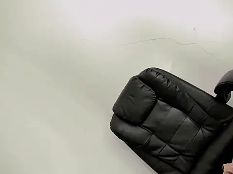 Selene14 online show from March 2026 04:52:02 PM