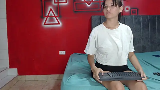 FerneyManti online show from December 2025 08:04:02 PM