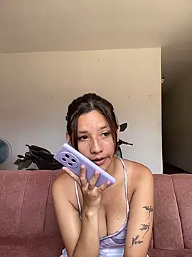 FerneyManti online show from May 2026 03:06:01 PM