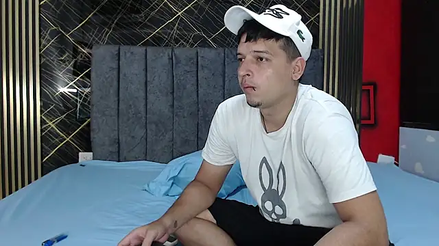 FerneyManti online show from March 2026 01:57:01 PM