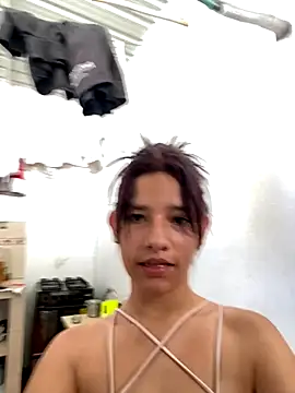 FerneyManti online show from September 2025 09:44:02 PM