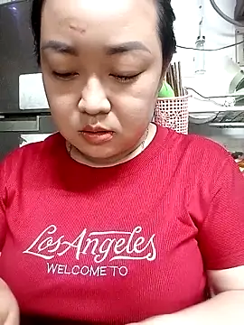 VyOanh2K online show from October 2025 08:37:02 AM