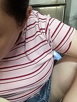 VyOanh2K online show from May 2026 02:55:02 AM