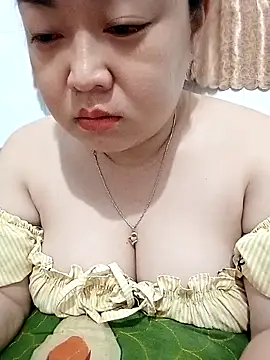 VyOanh2K online show from October 2025 02:39:01 PM