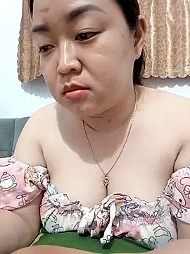 VyOanh2K online show from October 2025 03:02:01 PM