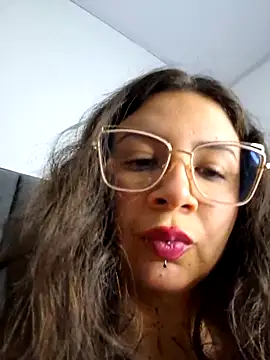 Aria Bennett21 online show from April 2026 03:52:02 AM