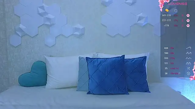 Lynna Sparks online show from October 2025 02:56:02 AM