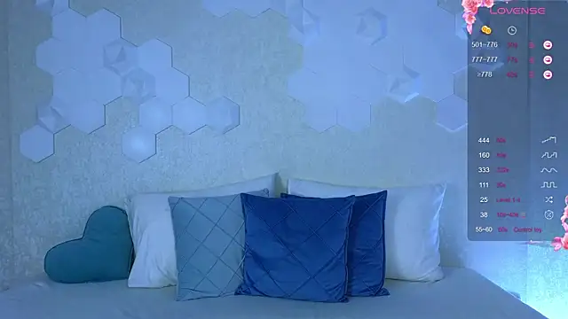 Lynna Sparks online show from October 2025 02:57:02 AM