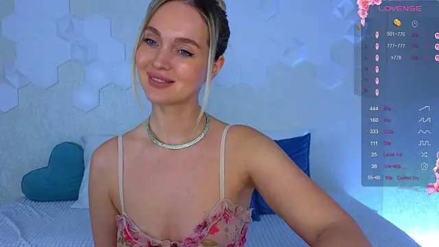 Lynna Sparks online show from November 2025 04:23:01 AM