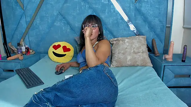 Aura love69 online show from March 2026 02:34:02 AM