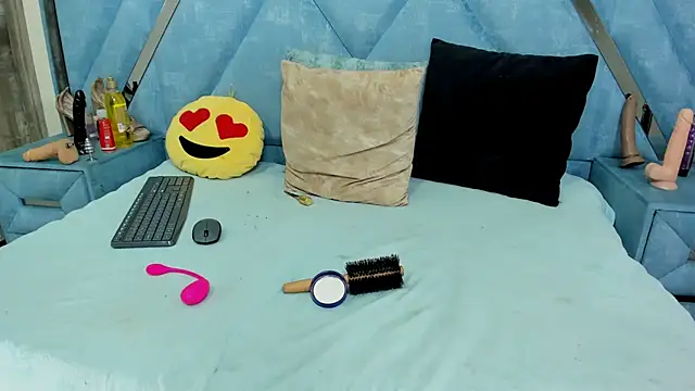 Aura love69 online show from April 2026 07:56:01 AM