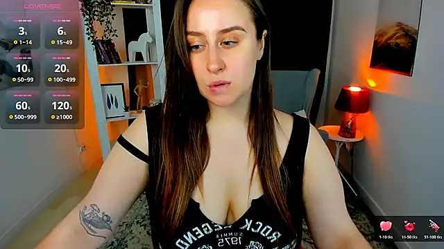 Lattea online show from October 2025 04:20:01 PM