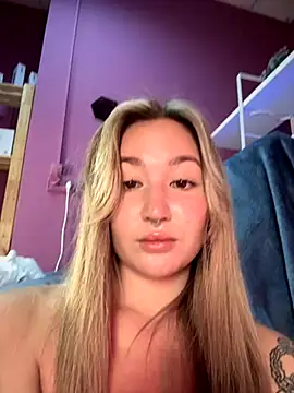 Snapshot of Rimmahottes chatting on October 2025 12:11:02 AM Rimmahottes online show from October 2025 12:11:02 AM