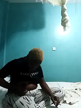 Gold-aass online show from December 2025 10:54:02 PM