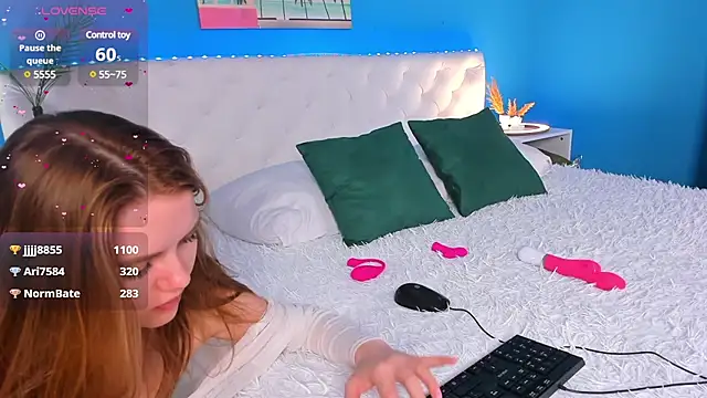 Eva  Lewis online show from March 2025 04:30:02 AM