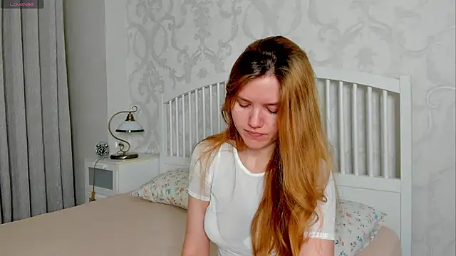Eva  Lewis online show from June 2026 06:52:02 AM