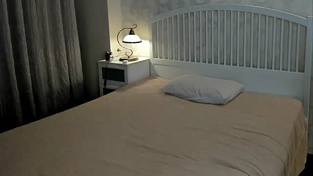 Eva  Lewis online show from March 2026 03:41:01 AM