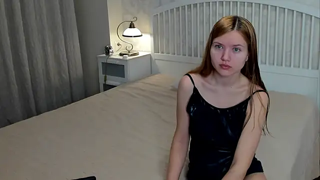 Eva  Lewis online show from March 2026 04:57:01 AM