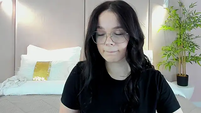 Snapshot of DeniseReese chatting on July 2026 03:03:01 AM DeniseReese online show from July 2026 03:03:01 AM