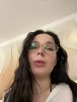 Snapshot of DeniseReese chatting on July 2026 04:19:01 AM DeniseReese online show from July 2026 04:19:01 AM