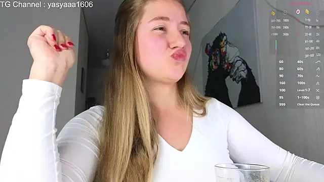 Yassyaaa online show from May 2026 08:14:01 PM