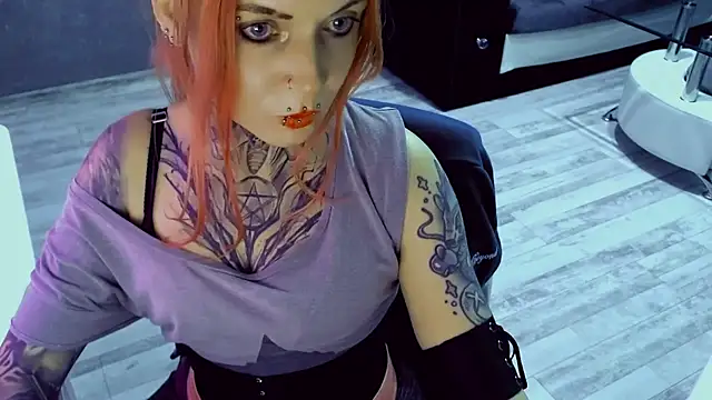 InesGold online show from February 2026 07:37:01 PM