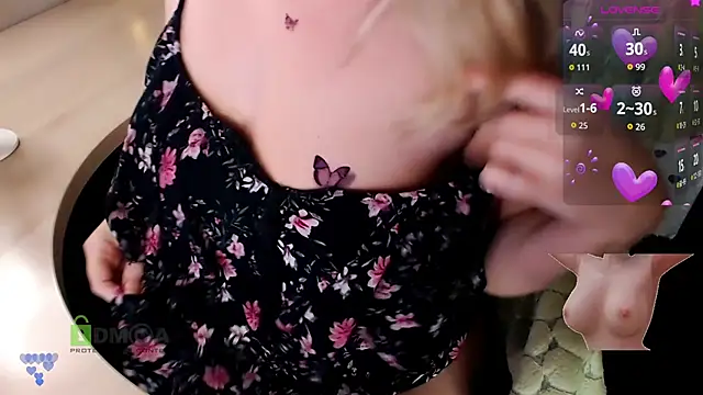  -Luna-  online show from April 2026 11:08:02 PM