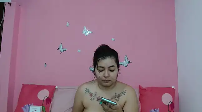 LaylaHolmes online show from December 2024 01:07:02 PM