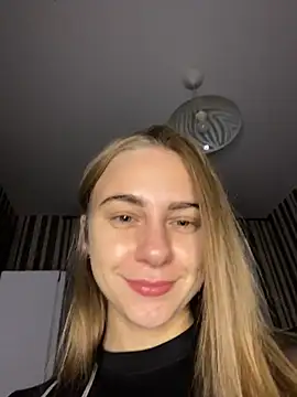 GraceTorrez online show from October 2025 02:47:01 PM