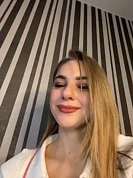 GraceTorrez online show from October 2025 05:07:01 AM