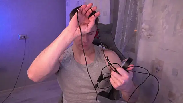 Snapshot of Bruno_Banani chatting on November 2025 08:24:01 PM Bruno Banani online show from November 2025 08:24:01 PM