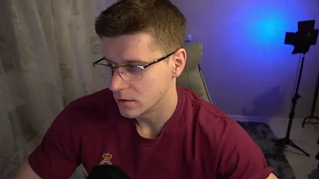 Snapshot of Bruno_Banani chatting on November 2025 02:50:02 PM Bruno Banani online show from November 2025 02:50:02 PM