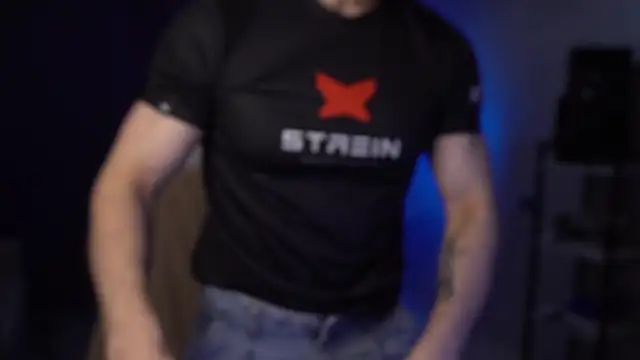 Snapshot of Bruno_Banani chatting on December 2025 05:23:01 PM Bruno Banani online show from December 2025 05:23:01 PM