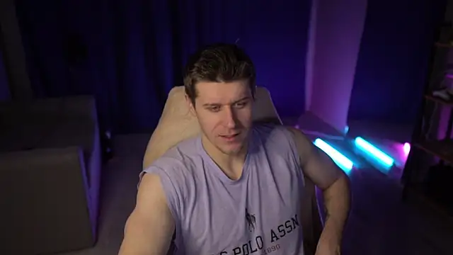 Bruno Banani online show from January 2026 09:44:02 PM