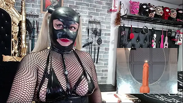 Snapshot of Kinkster_Jade chatting on June 2026 08:53:01 PM Kinkster Jade online show from June 2026 08:53:01 PM