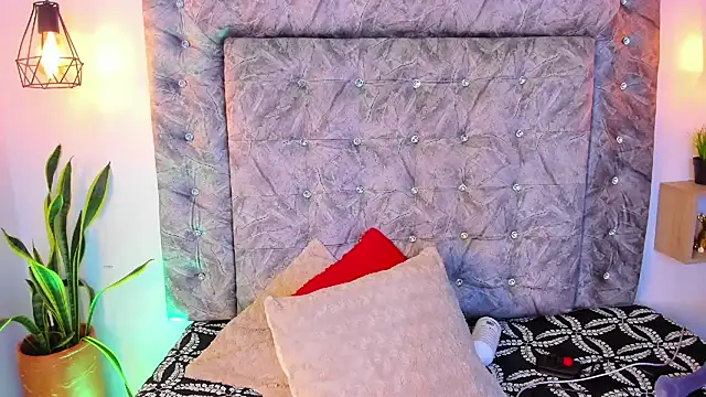 Snapshot of sweet_abby1 chatting on February 2025 03:31:02 PM sweet abby1 online show from February 2025 03:31:02 PM