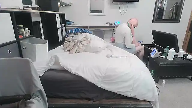 sissytrapdolly24 online show from February 2026 06:41:02 PM