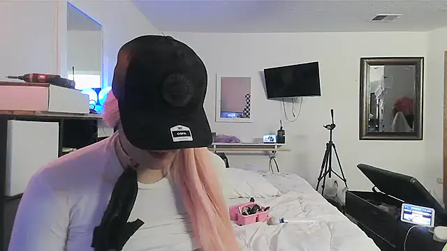 sissytrapdolly24 online show from December 2025 10:32:01 PM