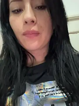 Sara luna  online show from February 2025 10:38:02 AM