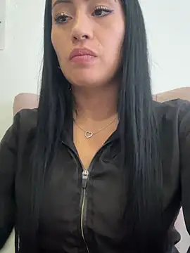 Sara luna  online show from February 2026 02:36:02 PM
