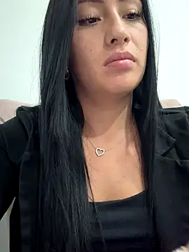 Sara luna  online show from November 2025 01:20:02 AM