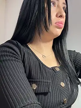 Sara luna  online show from February 2025 03:15:02 PM