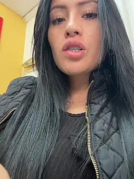 Sara luna  online show from March 2025 03:58:02 PM