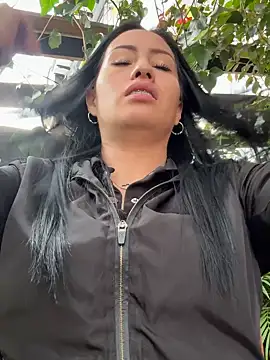 Sara luna  online show from March 2025 09:37:01 PM